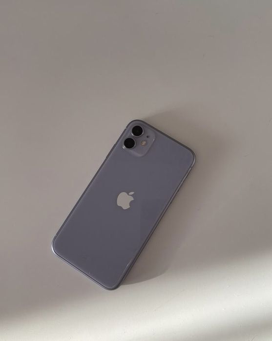 iPhone 11, в отличном состоянии