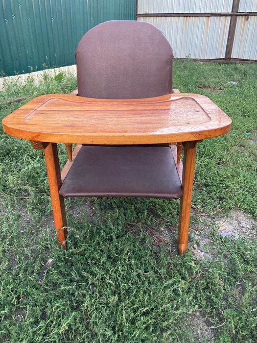 Продам стол для комления