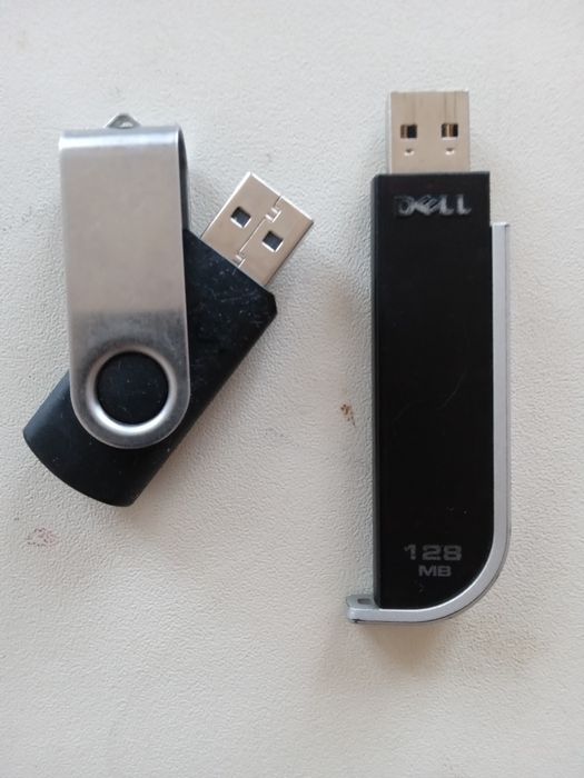 Продам Флэшка 128мв