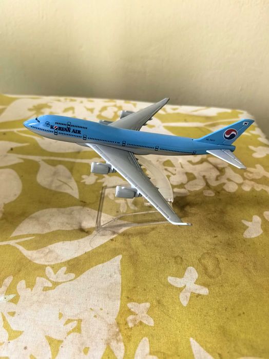 Модели на самолети 1:400