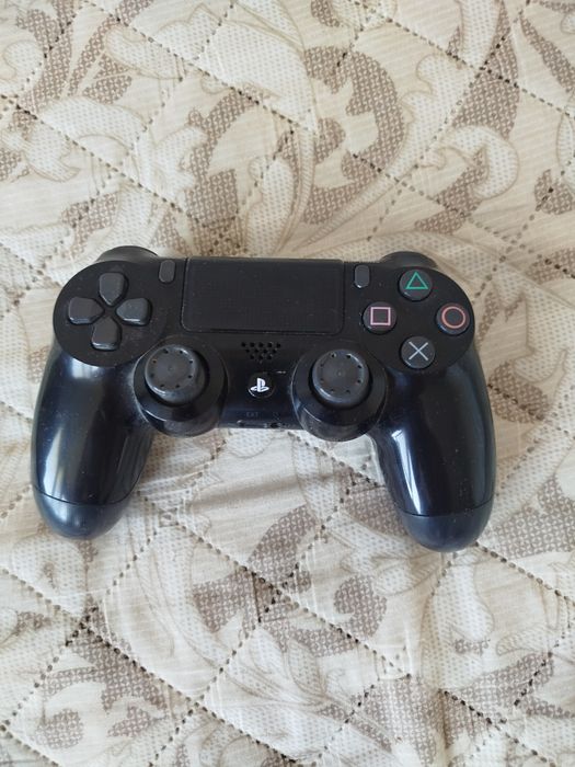 Play station 4slim 500GB