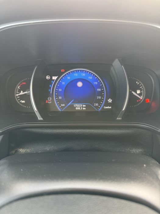 Renault Megane 4 Grandtour Bose edition/ Benzina 132CP/ Cutie Automata