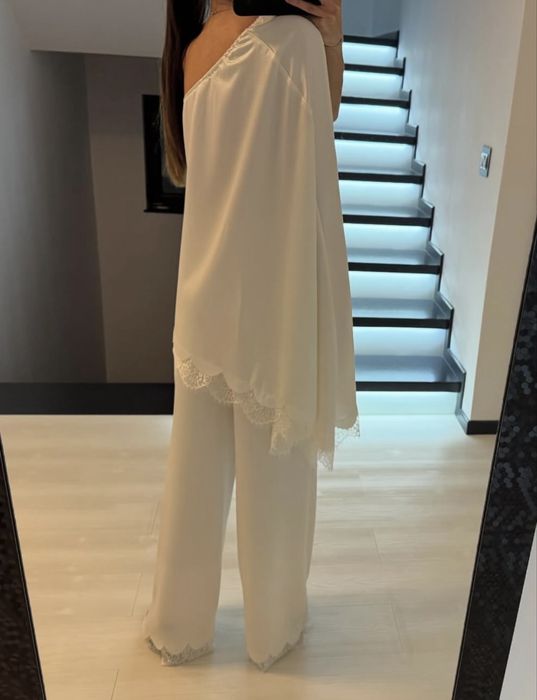 Set din bluza si pantaloni din satin