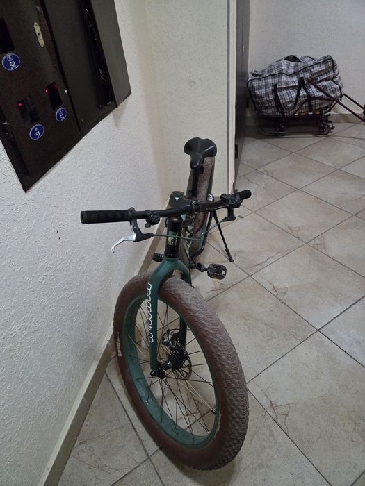 Фэтбайк Giant Momentum iRide Rocker 3