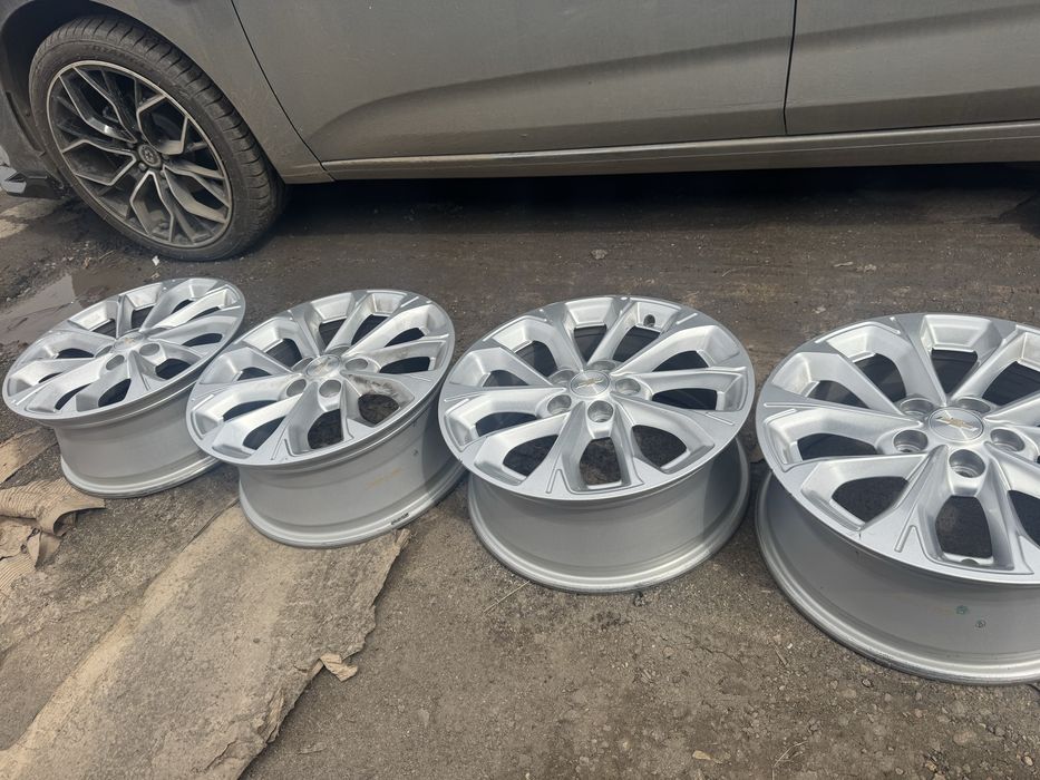Продам Диски 5*105 r16