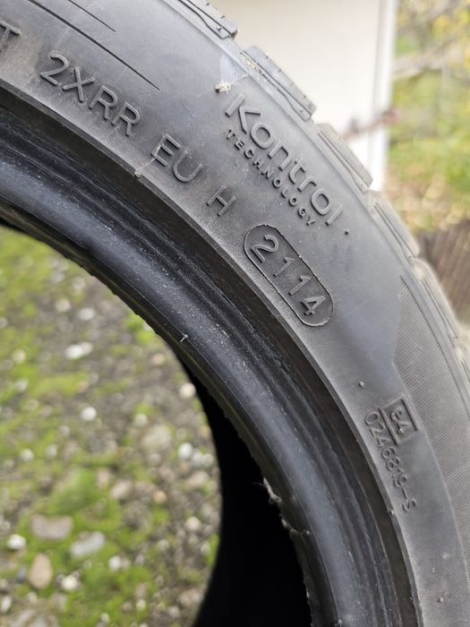 Vand 2 anvelope 225/40/18, 1buc 225/45/17 și 1buc 225/50/17