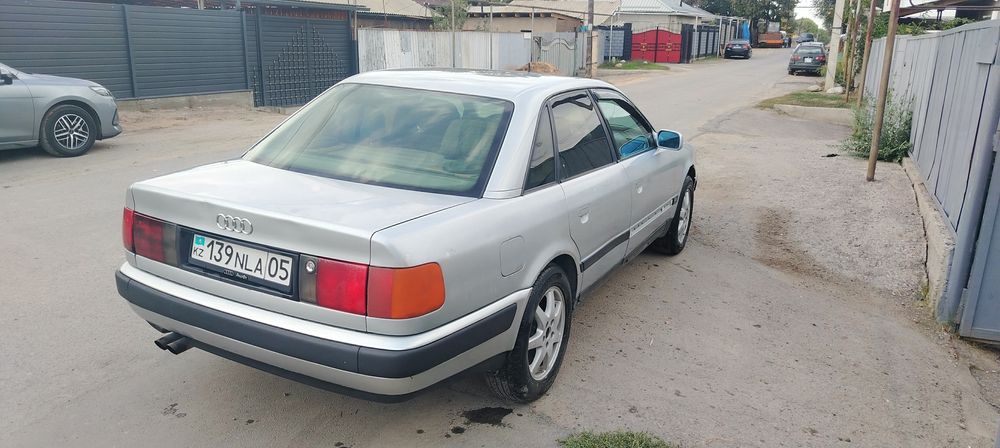 Ауди 100 С4, объем 2.8 автомат