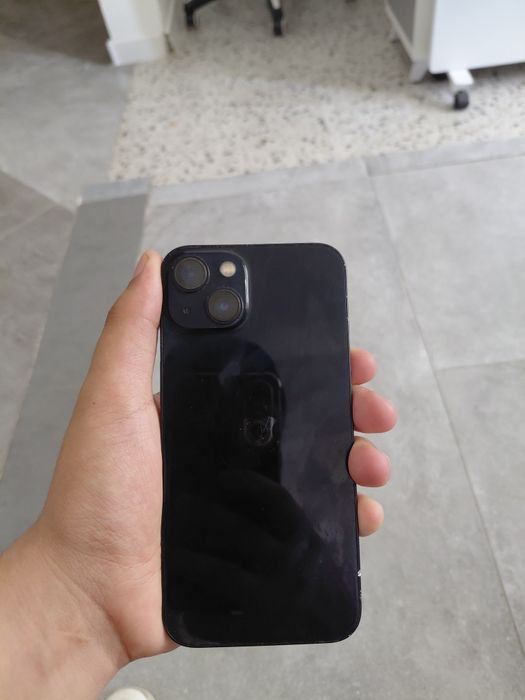Продам телефон IPhone 13/ айфон 13
