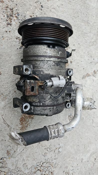 Компрессор кондиционера  на лексус