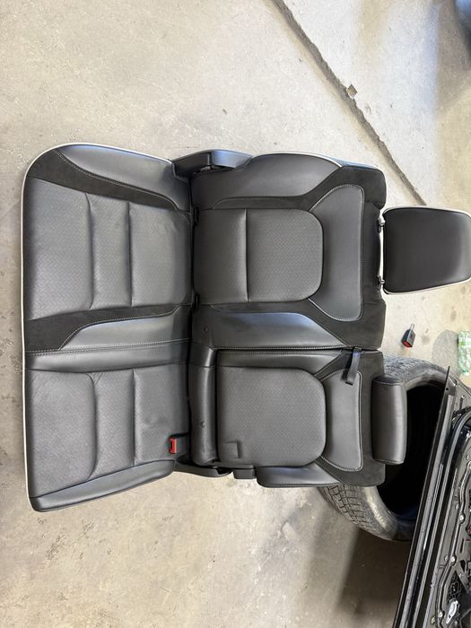 Салон за Dodge Ram 1500 Laramie edition Gen5 2020-2026 ( кожен електрически сало ) ( седалки кори )