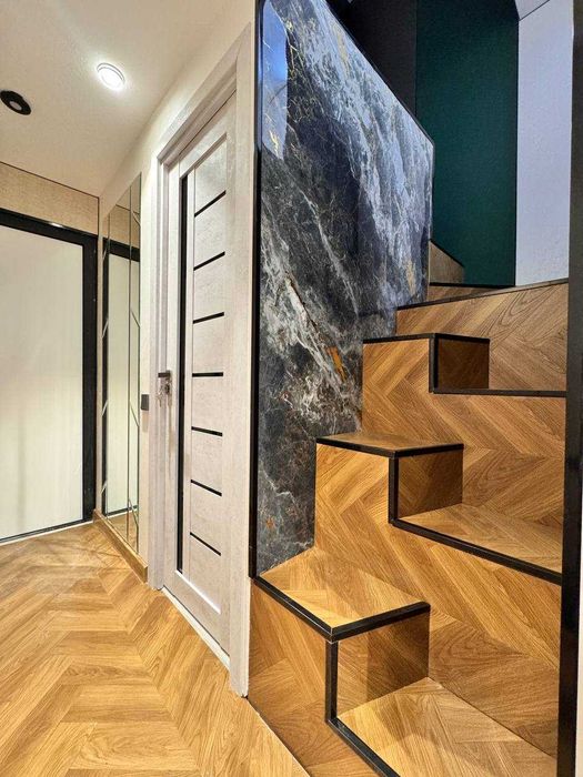 СРОЧНО Продается 2х-комнатная квартира  ДВУХЪЯРУСНАЯ   ЖК Black Towers