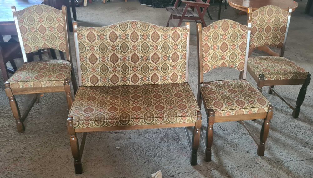 стол пейка с 3 стола