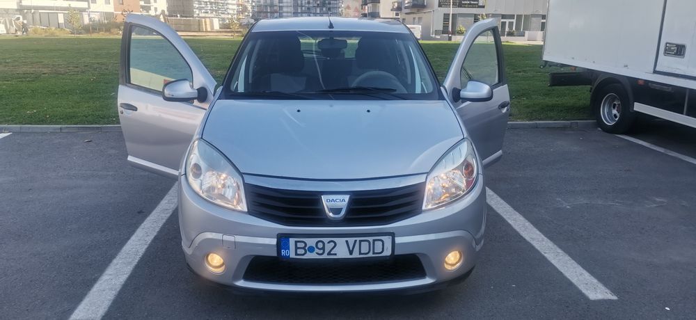 DACIA Sandero 2008 — imagine 1