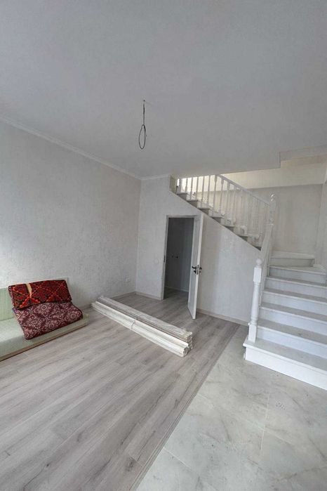 Срочно Продается Таунхаусы Мирзо Улугбекском р-н Максим Горький