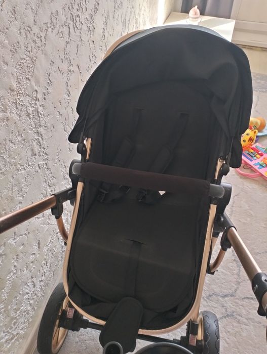 Продам коляску 2 в 1