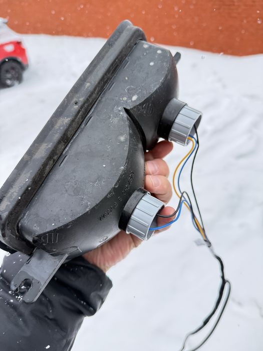 Продам поворотник на ниву