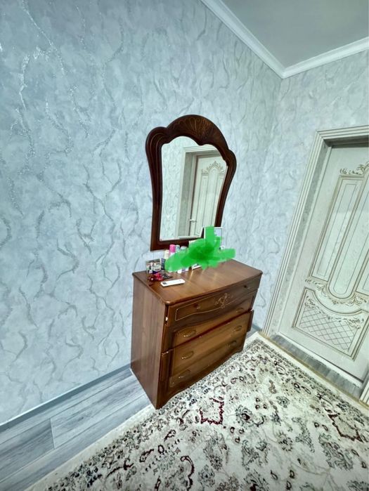 продам шкаф 5 дверный и комод