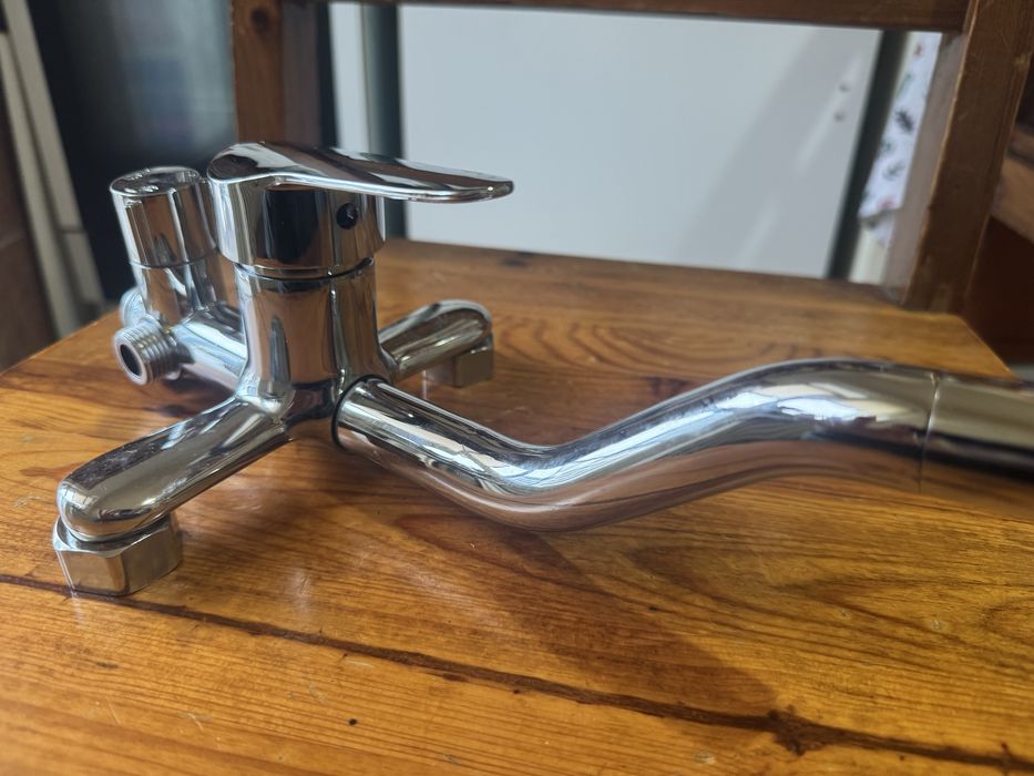 Чисто нова батерия за душ – 14 см, готов за монтаж