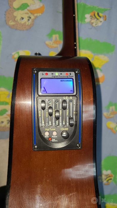 YAMAHA F310 +комбо-усилитель+NUX MG100