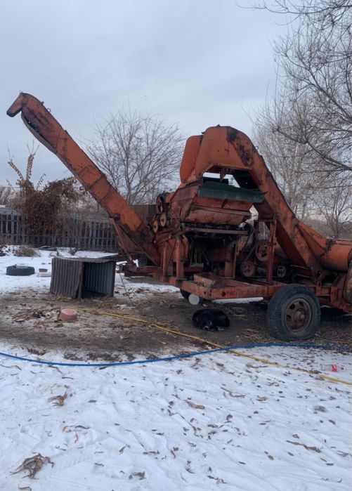 Комбайн,трактор,пресс,плук