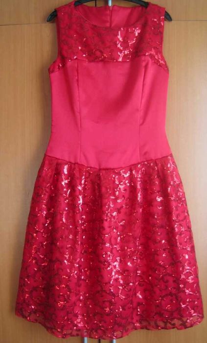 Официална рокля за 15 годишно момиче