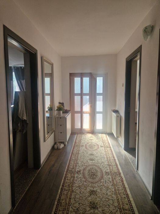 Casa de vanzare  plus vad comercial plus 3000mp Cristesti,  Pascani ,IasiE 85, 100.000 euro negociabil,nr.tel0764842630
