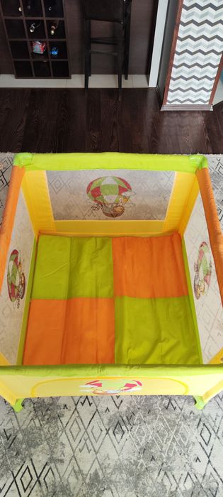 Детска кошара   .