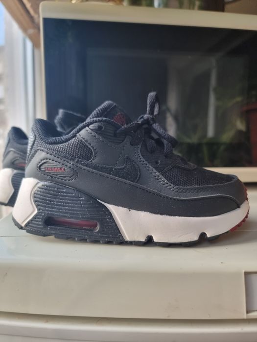 Nike air max детски 27 номер