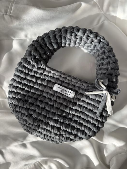 Ръчно изплетени клъчове/чанти