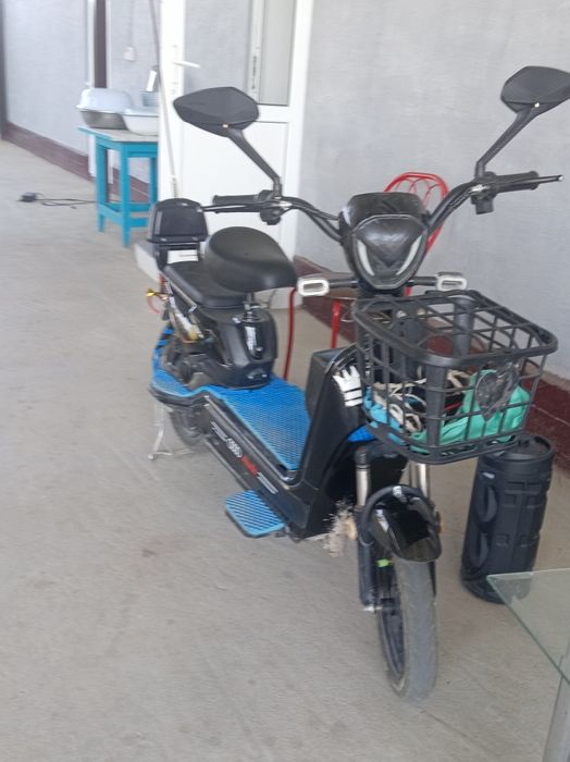 Скутер ляпард впродаже