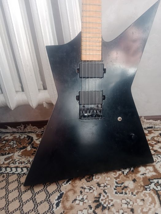 Продам электрогитару Washborn handmade