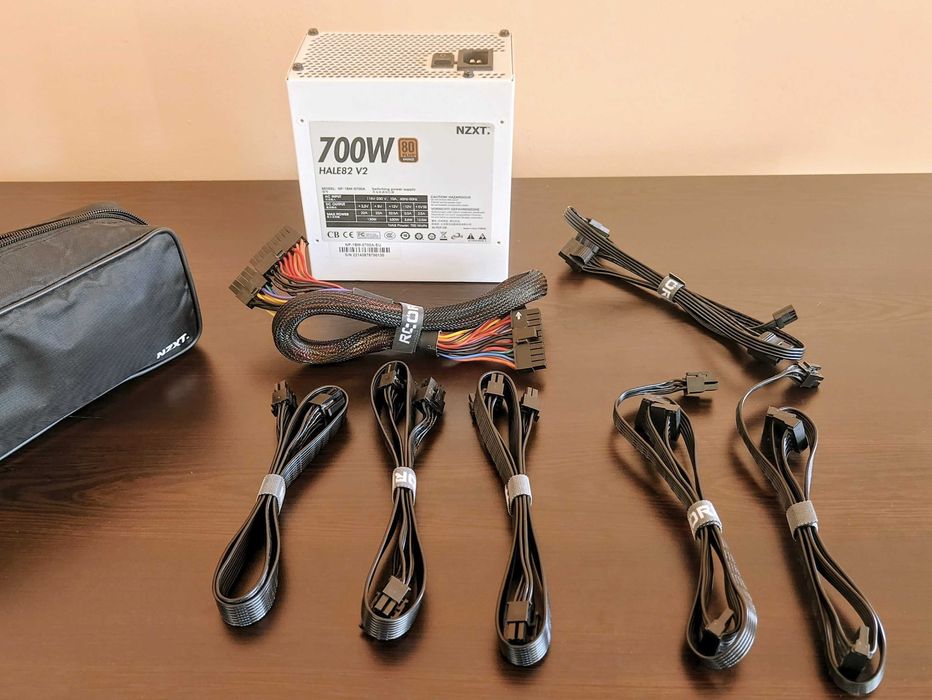 Захранване NZXT 700W - Напълно модулно, 80+ Bronze