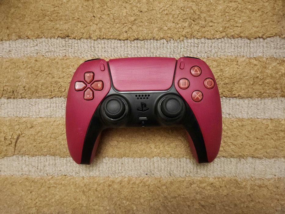 Controller (maneta) Dualsense Volcanic Red pentru PlayStation 5 (PS5)