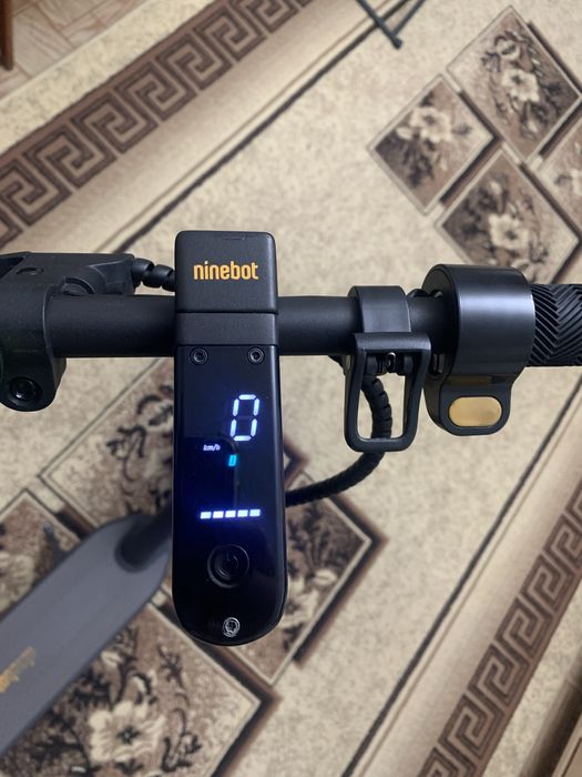 Электро самокат ninebot