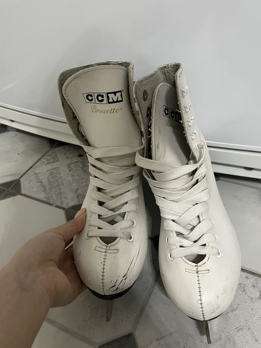 Продам коньки 36р