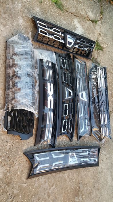 Grile față Dacia duster logan sandero an diferit 2013 2024 +grila bară