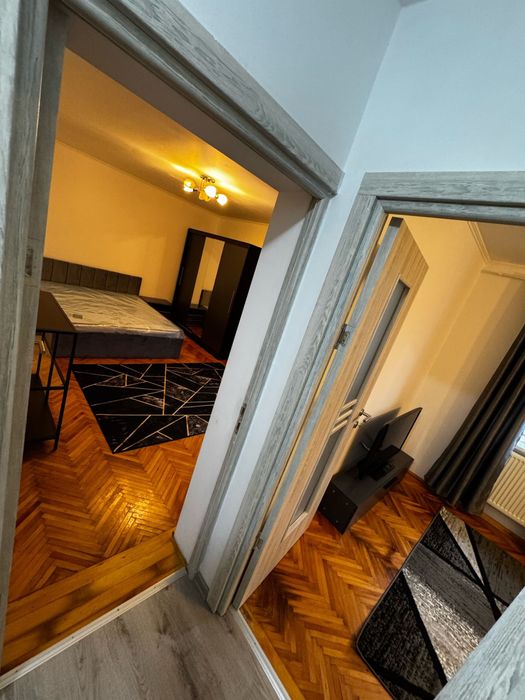 Apartament 2 camere, decomandat, renovat, Negoiu