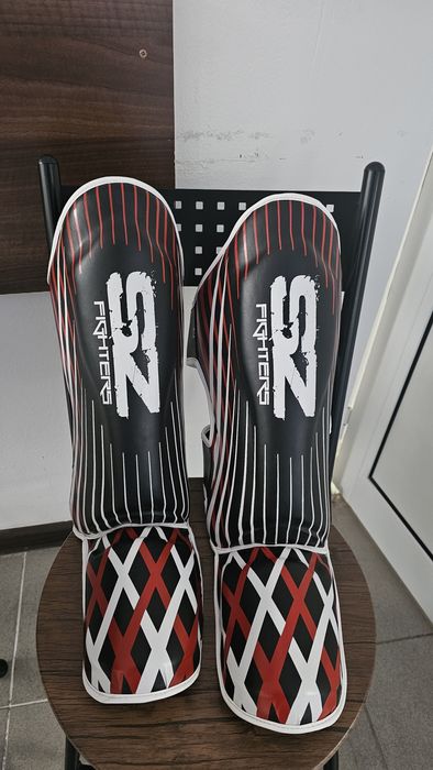 Протектори за крака - кикбокс и муай тай SZ M размер