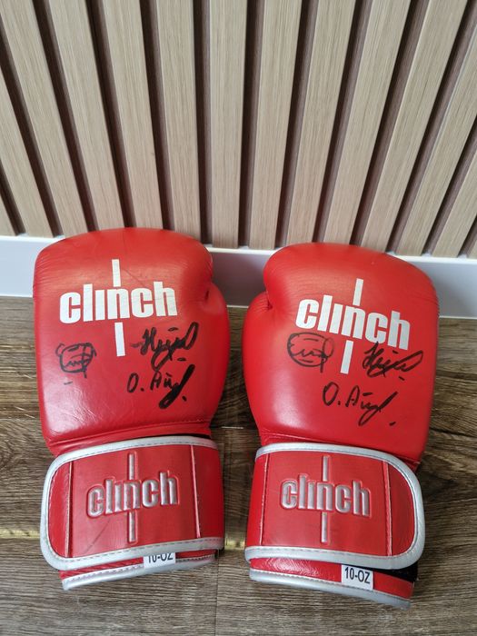 Боксерские перчатки