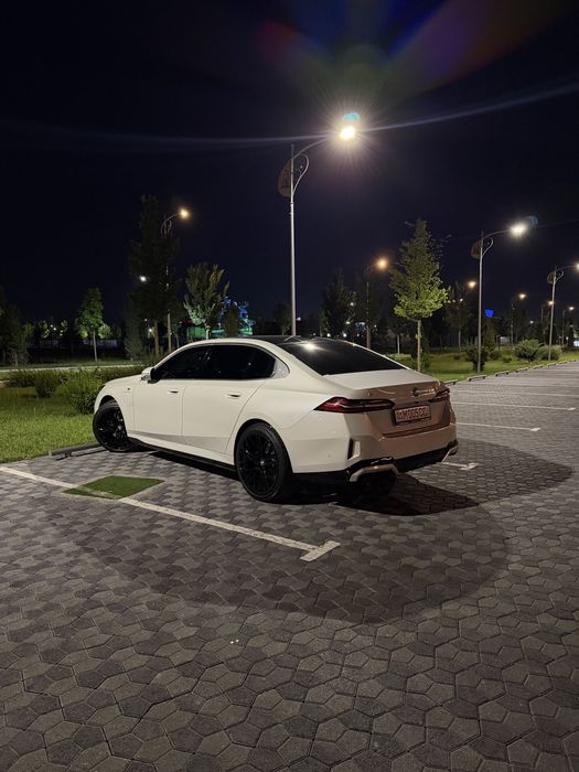 BMW I5 35L M paket
