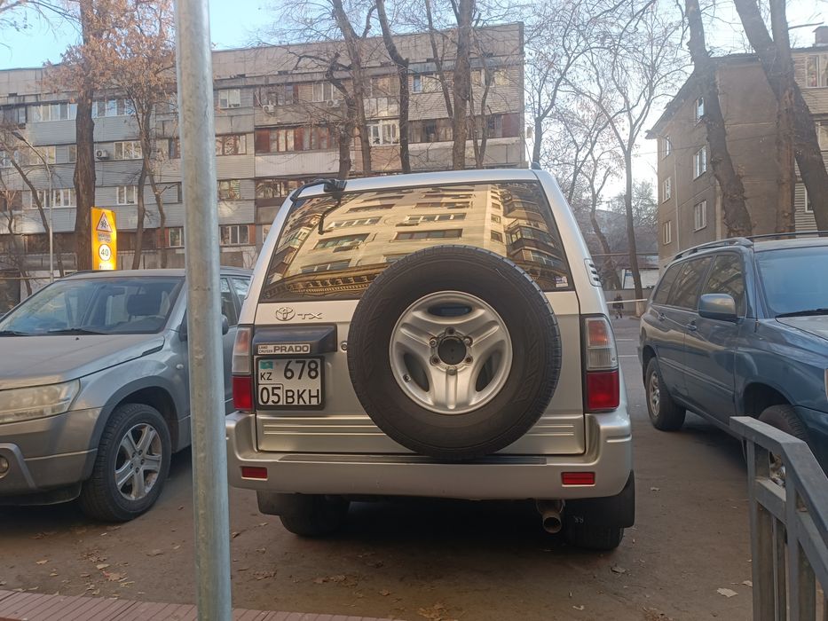 Ленд Крузер Прада 95