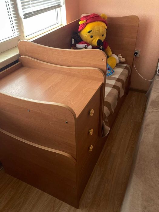 Детско легло в добро състояние