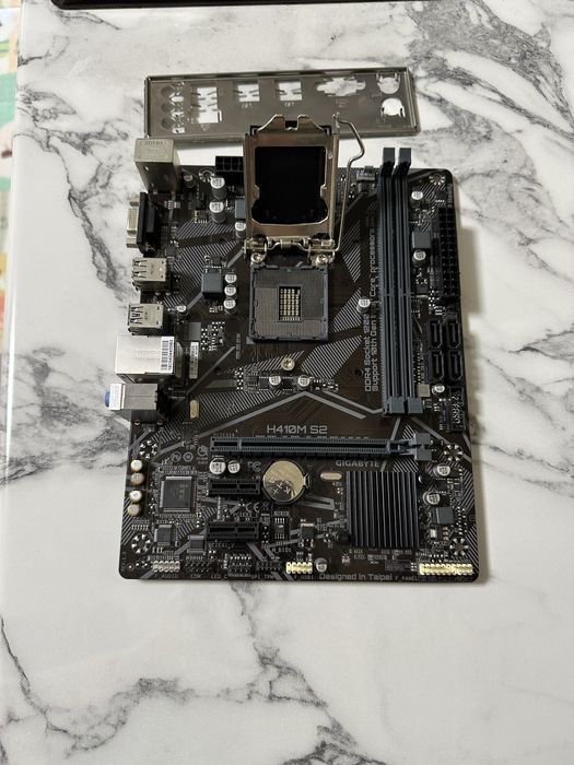 Материнская Плата Gigabyte H-410.