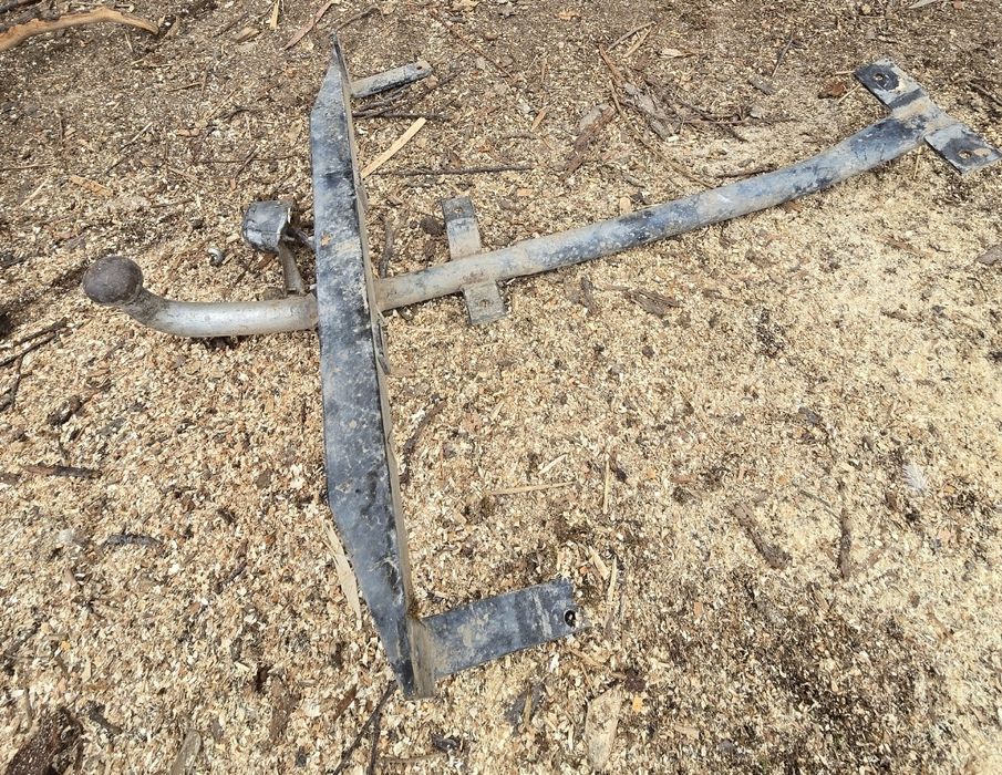 Фаркоп на Ауди80 B3