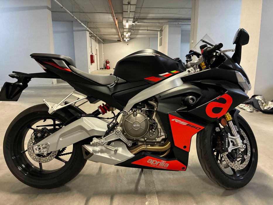 Motocicleta Aprilia RS660 2023