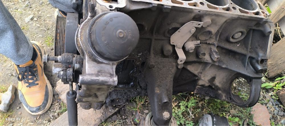 Продам ДВС м111 обьем 2,2 в разборе