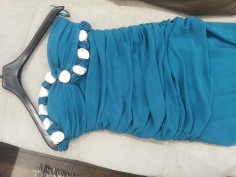 Официална рокля.