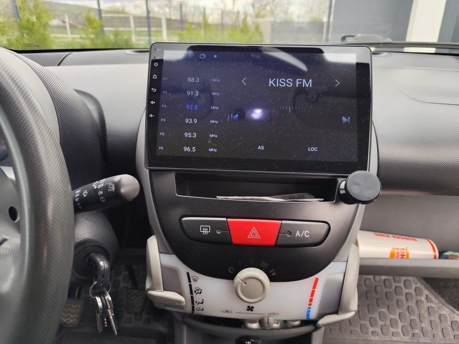 Peugeot 107  – 5 Uși | Navigație | AC | 175.000 km