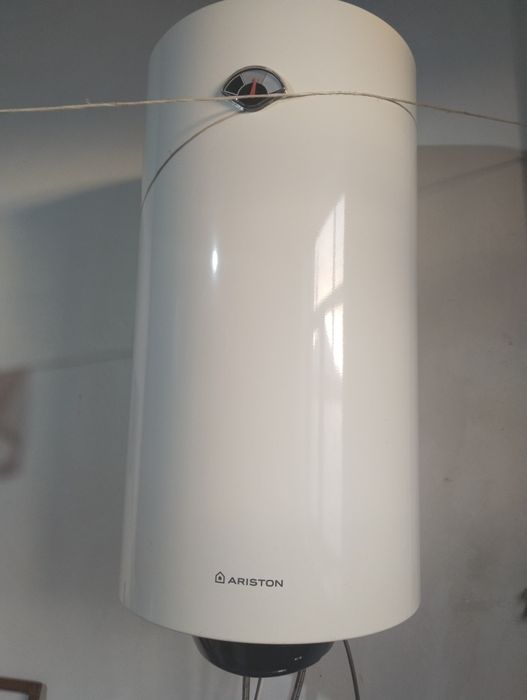 Продам аристон 100л