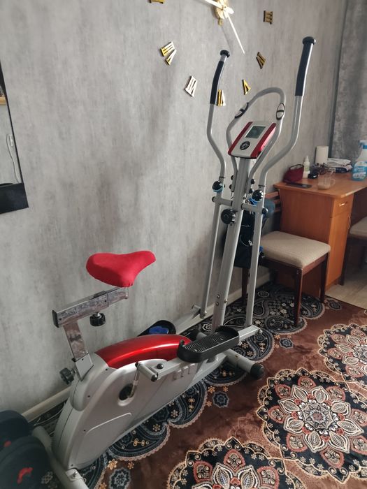 Продаю элептический тренажёр